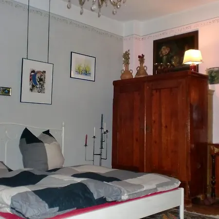 شقة Anno-nostalgia *